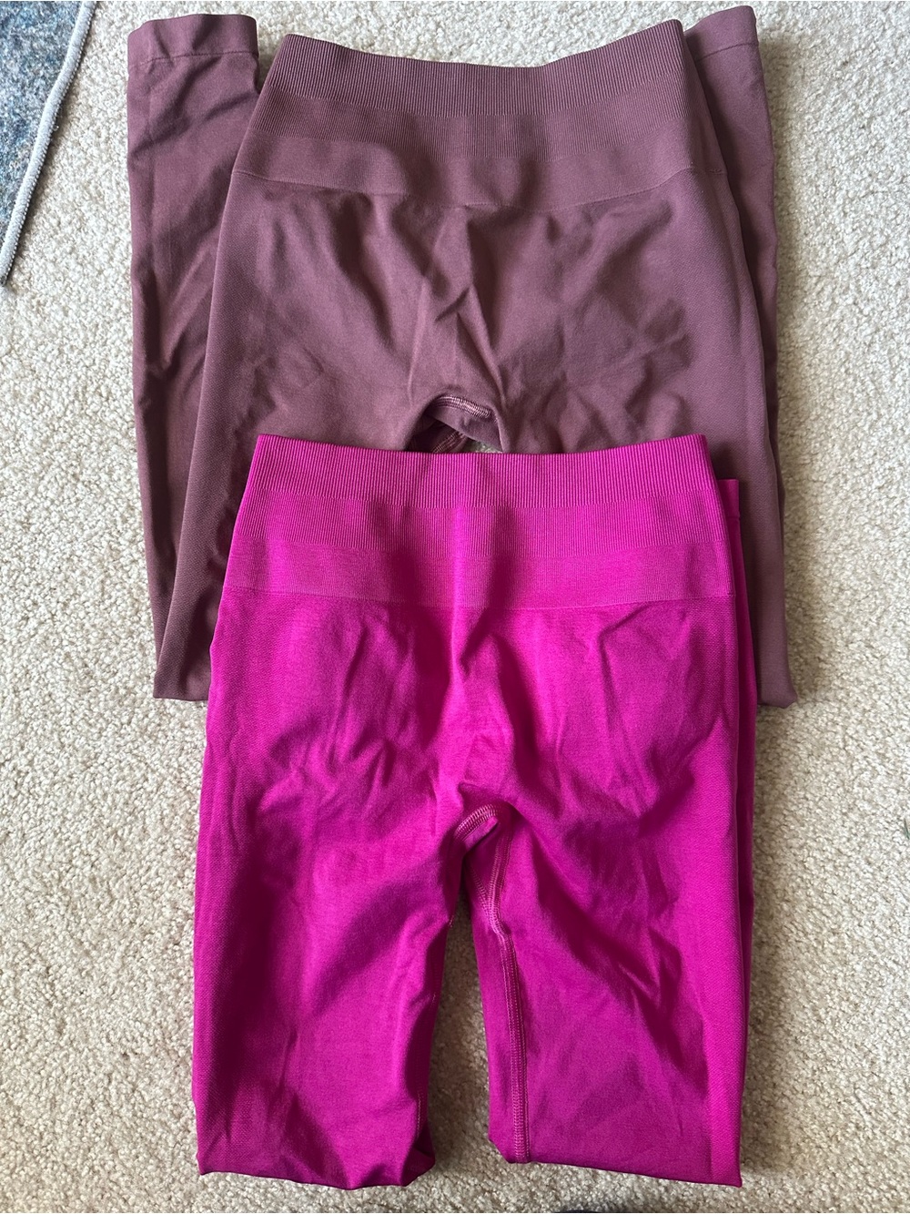 Alphalete Amplify Seamless Scrunch Leggings Pink Bundle - Magenta and Mauve - Picture 3 of 3